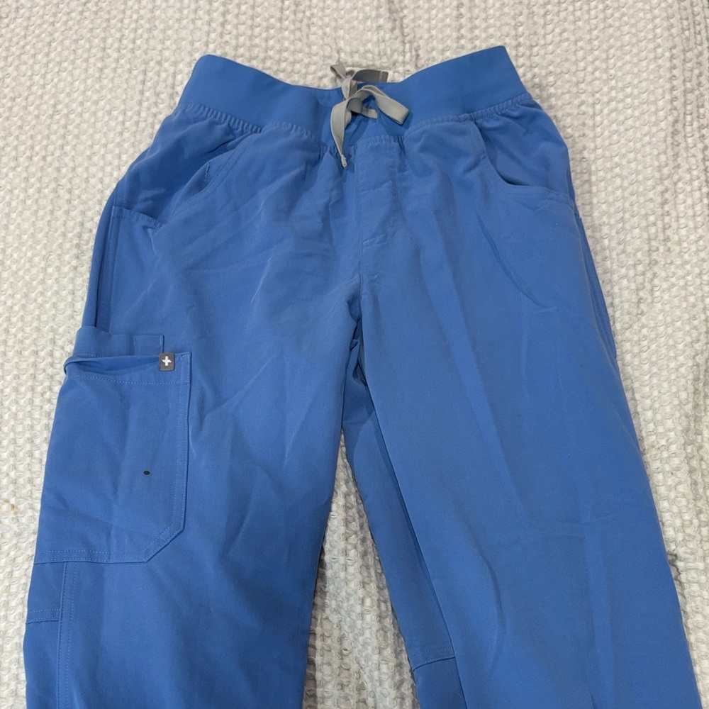 Figs Kade Cargo